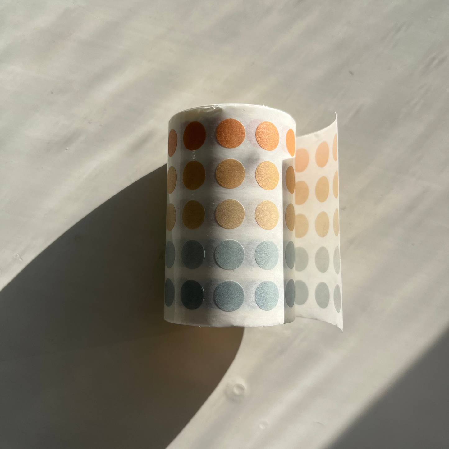 Pastel coloured circle sticker die cut roll